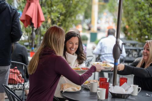 Victoria's Italian Restaurant and Wine Bar Patio