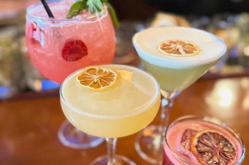 cocktails on wood bar