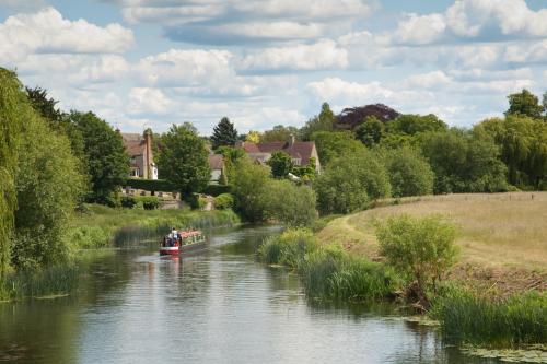 A can boat in Bidford-on-Avon