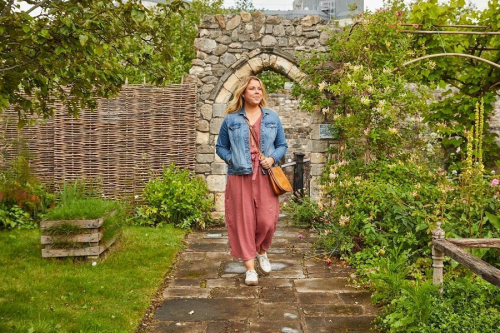 Tudor house and garden