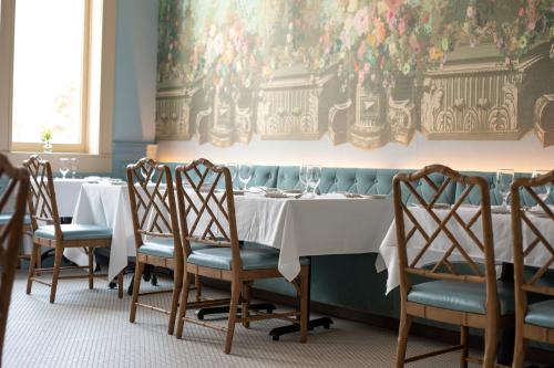 The Gloriette dining room