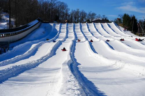 snow tubing at roundtop