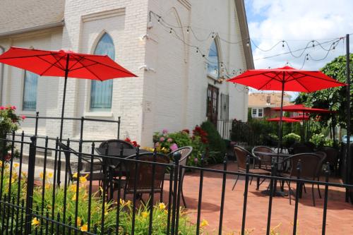 Outdoor Seating at Victor's Italian Restaurant.