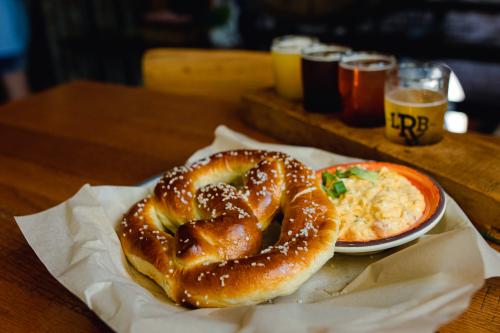 LRB Pretzel