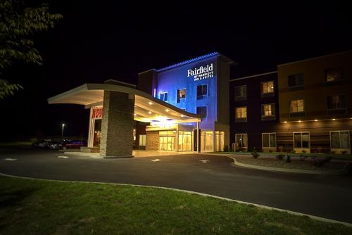 A view of the front of the Hampton Inn, New Albany hotel.
