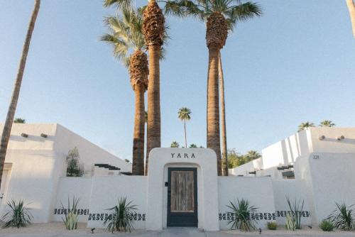 Yara Hotel Front