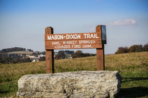 A picture of the sign of the Mason-Dixon Trail