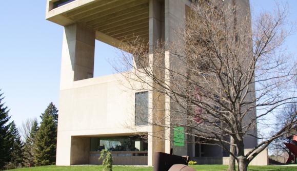 HFJ_outsideNewSculpture.JPG HFJ_outsideNewSculpture.JPG