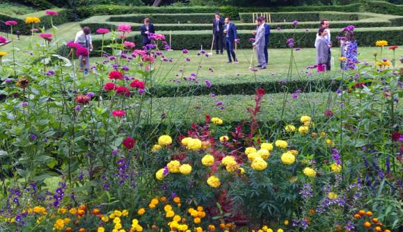 Photo of customers enjoying a game of croquet at Geneva on the Lake Photo of customers enjoying a game of croquet at Geneva on the Lake