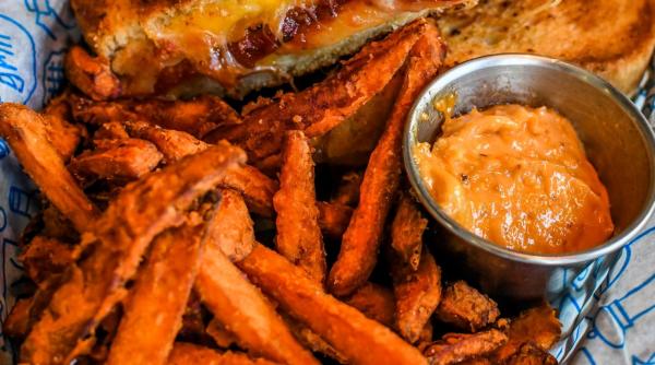 Sweet potato fries and sauce