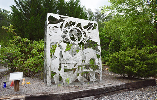 GEP_box_of_souls_by_BOB_DOSTER_1_53433de9-cd8a-4198-b856-9cb08a03ee36