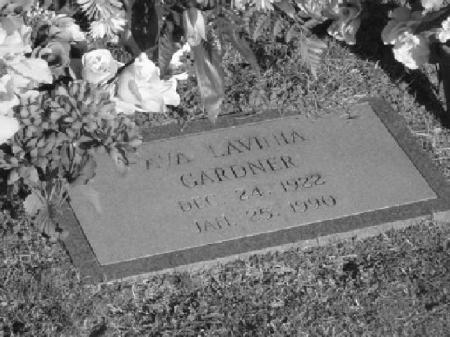 Ava Gardner was buried in Sunset Memorial Park in Smithfield, in January 1990, where more than 3,000 mourners paid tribute to the local NC star.