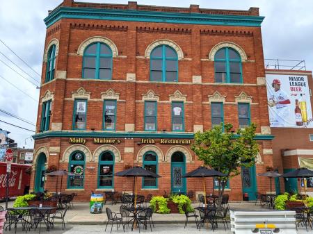 molly malone's patio