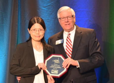 GLCVB 2017 Community Champion Huey-Wen Lin, Ph. D.