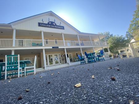 Canalside Inn
