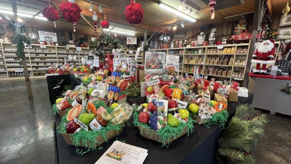 Huber's Holiday Christmas Gift Baskets