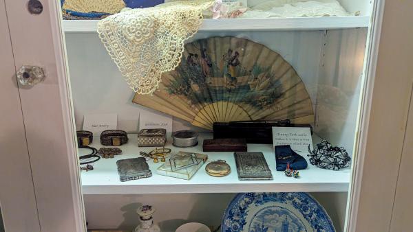 Scribner House Accessories