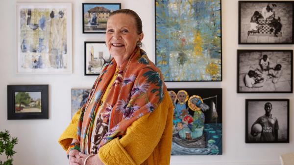 Headshot of Sharon Weiss, owner of Sharon Weiss Gallery