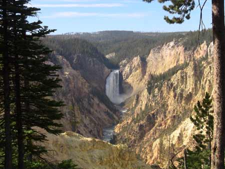 Grand Canyon of The Yellowstone | Photo Credit: Glenniss Indreland