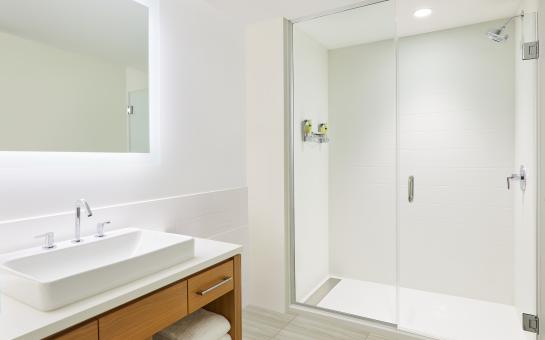 Guestroom Bathroom