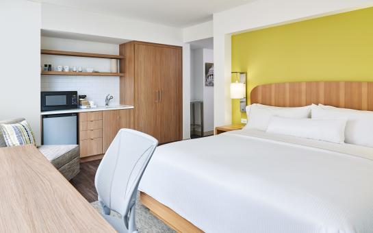 King Guestroom