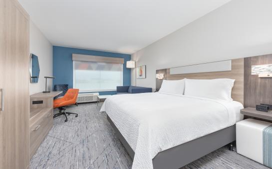 Holiday Inn Express & Suites Airport Stay