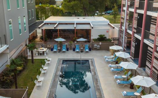 Poolscape - East Austin hotel