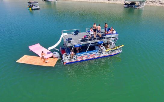 Lakewind Party Barge