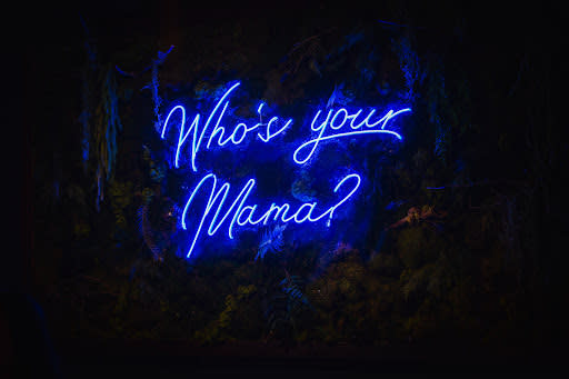 Neon sign at Mama Hanks