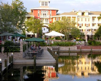 Great shopping and dining can be found all around the Village of Baytowne Wharf in Destin.