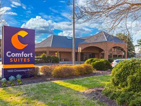 Welcome to the Comfort Suites Chesapeake!