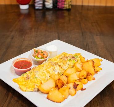 Chorizo omelet and potatoes at Little Good Times Diner