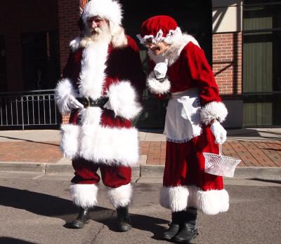 Santa at Jingle on the Avenue