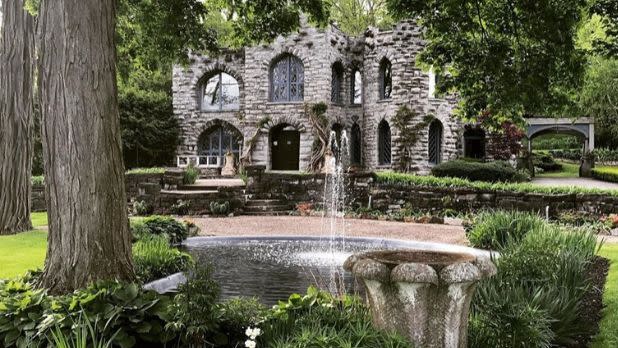 A photo of the exterior of Beardslee Castle