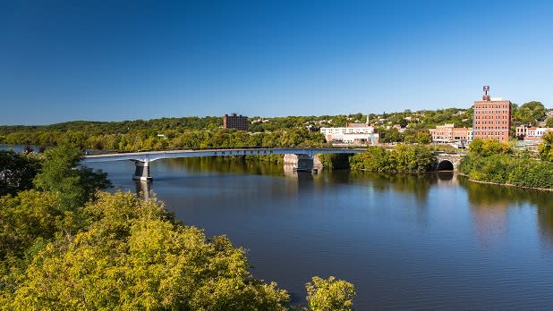 Wide view of the Mohawk Valley Gateway Overlook Pedestrian Bridge