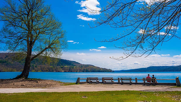 Wide shot of Otsego Lake in Glimmerglass State Park