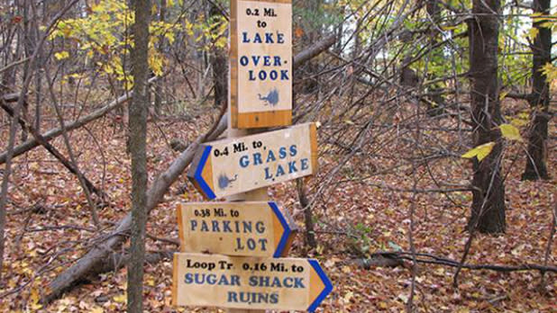 Grand Lake Reserve trail signs