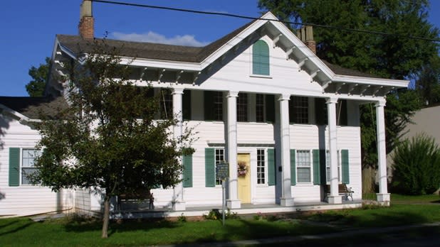 Exterior of the Zadock Pratt Museum