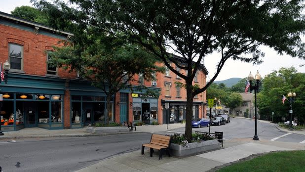 Beacon main street