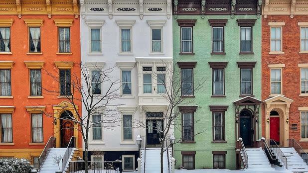 A row of houses in the historic Hudson district