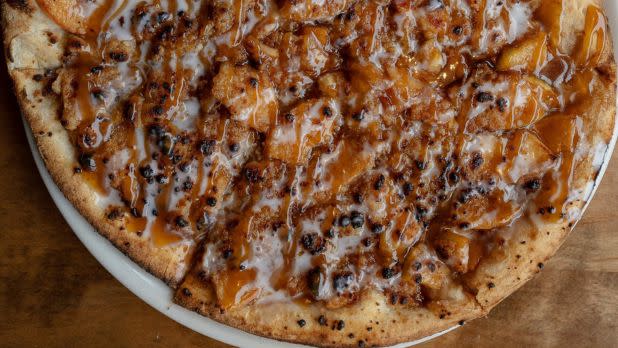 Zoomed in picture of an artisan pizza