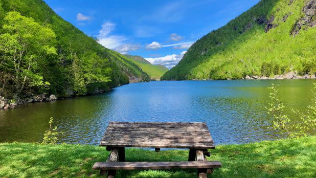 Cascades Lake