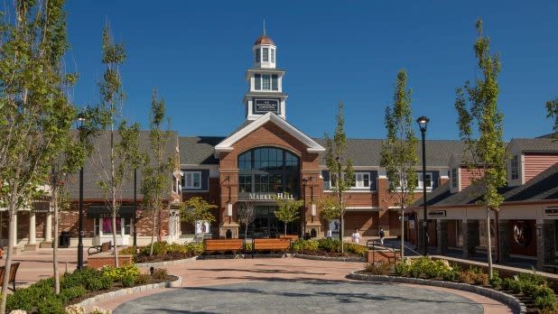 Exterior of the Market Hall at the Woodbury Commons