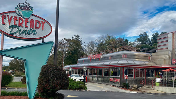 Teal 1950s-style sign outside the classic chrome Eveready Diner in the Hudson Valley