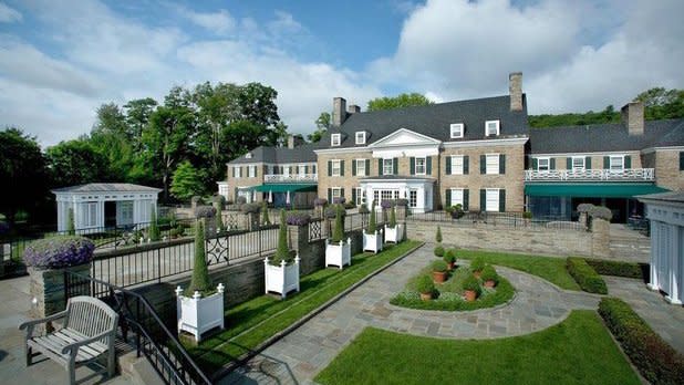 Exterior of the Fenimore Art Museum and outdoor patio/gardens