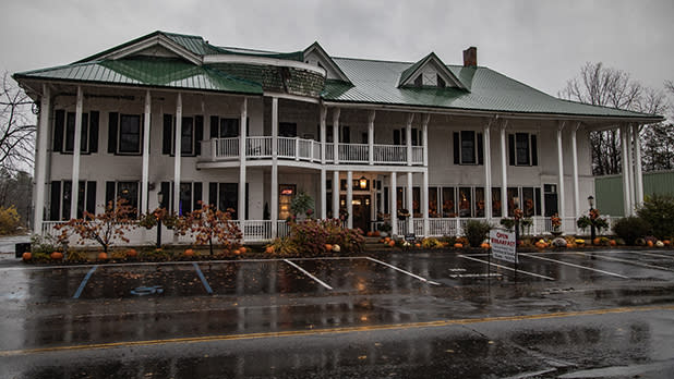 Exterior view of Historic Hotel Broadalbin