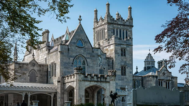 Exterior view of the Lyndhurst Mansion