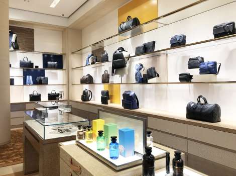 Louis Vuitton Boutique (store interior) photo 307, Flickr - Photo Sharing!