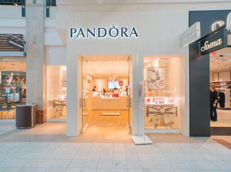 Pandora store cumberland mall sale