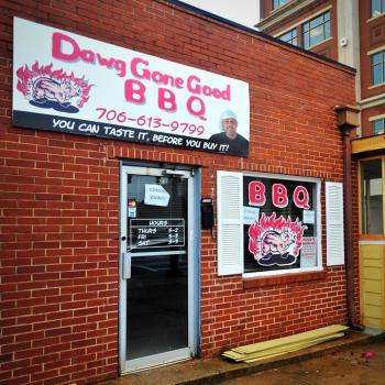 Dawg Gone BBQ outside
